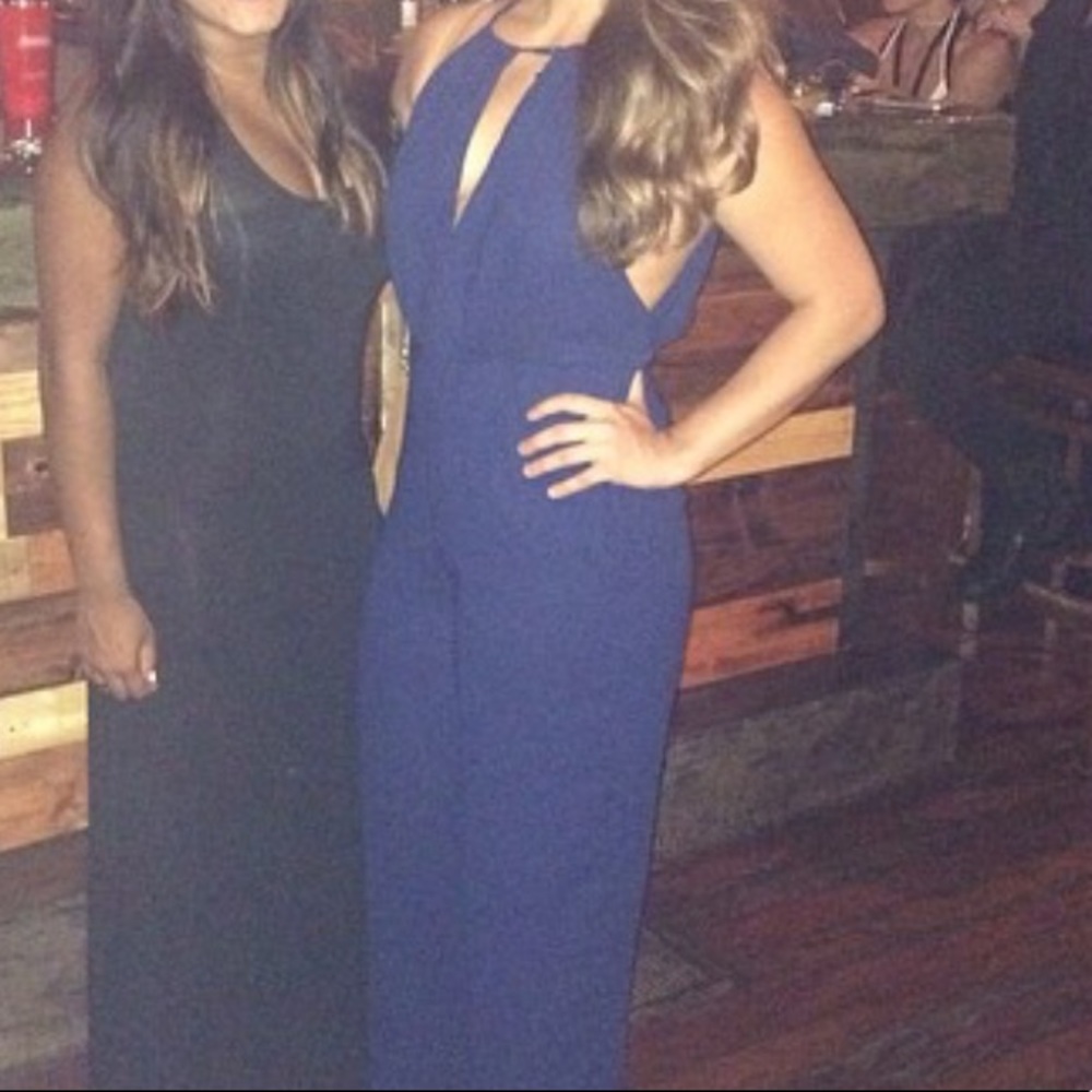 Sleeveless Jumpsuit with pockets